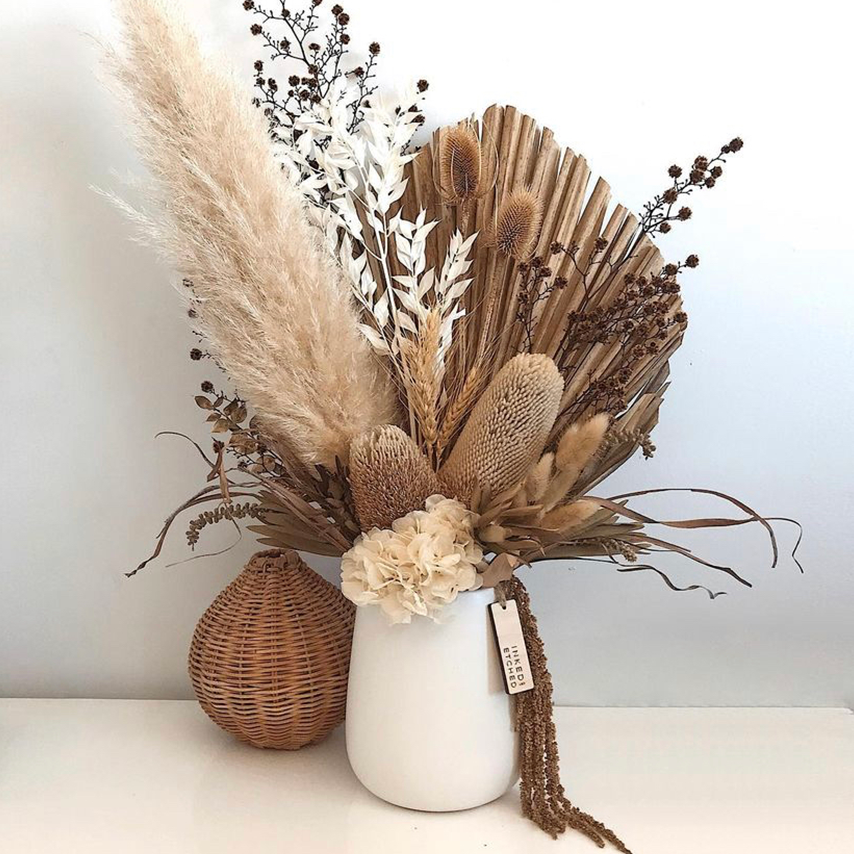 Stefanie Dried flower Arrangement