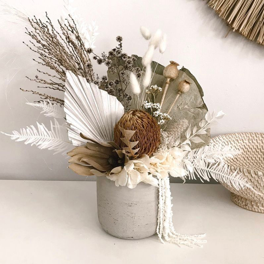 Aurelia Dried flower Arrangement